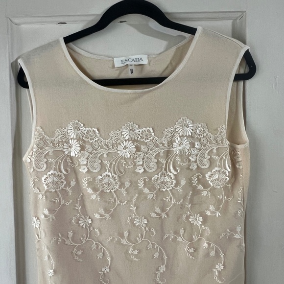 Escada Sleeveless Cashmere Blend Sweater with Silk Lace Detailing 36 - Picture 2 of 10